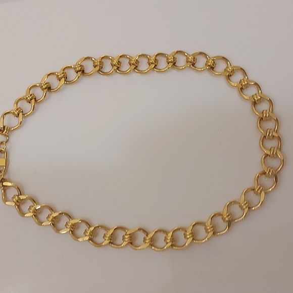 Chunky gold tone necklace - Picture 2 of 5